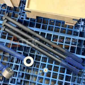 704100027412 Hammer Screw
