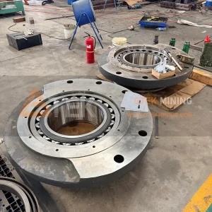 Bearing Housing MM0272634 MM0272633